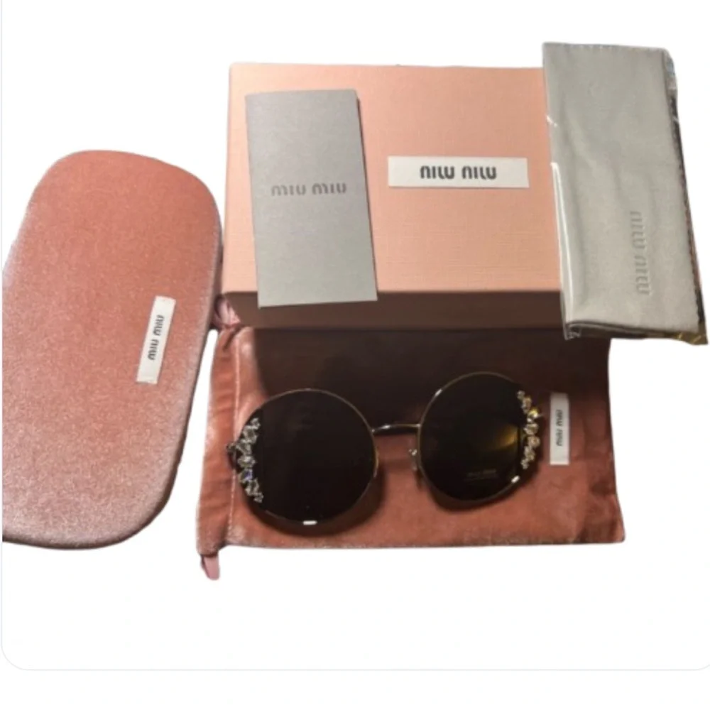 NEW MIU MIU Sunglasses MU 57VS Swarovski Crystal Round Silver Black Case & Box